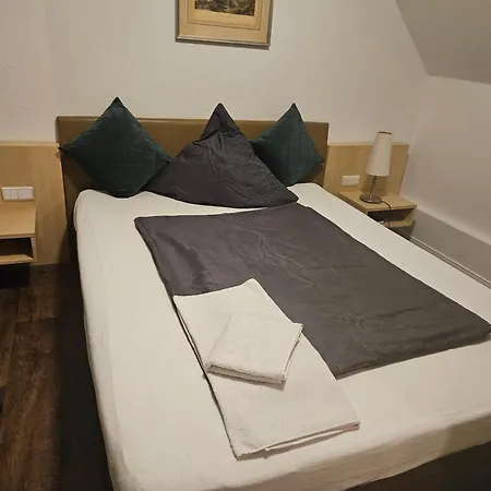 Zur Schmiede Heiningen